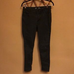 Old Navy Rockstar Super Skinny High Rise